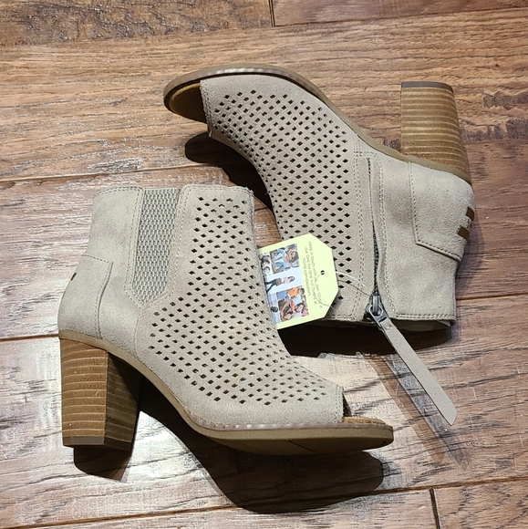 Toms Shoes - TOMS Women's Majorca Peep Toe Fashion Boot